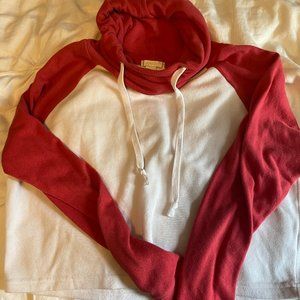 Baseball Turtle Neck Cropped Sweatshirt